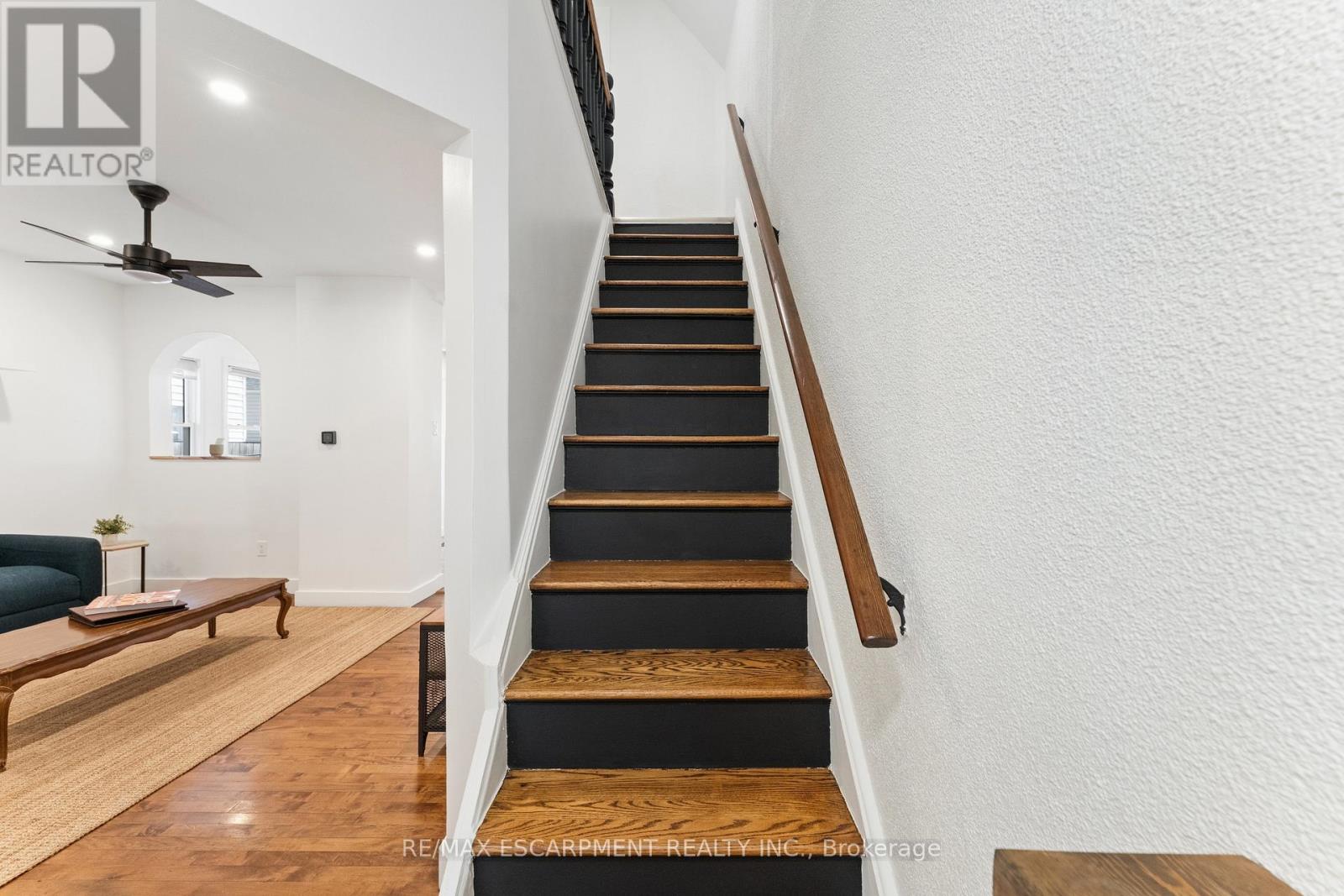 160 BRITANNIA AVENUE - 22