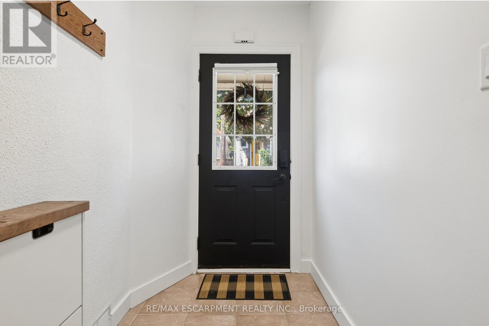160 BRITANNIA AVENUE - 4