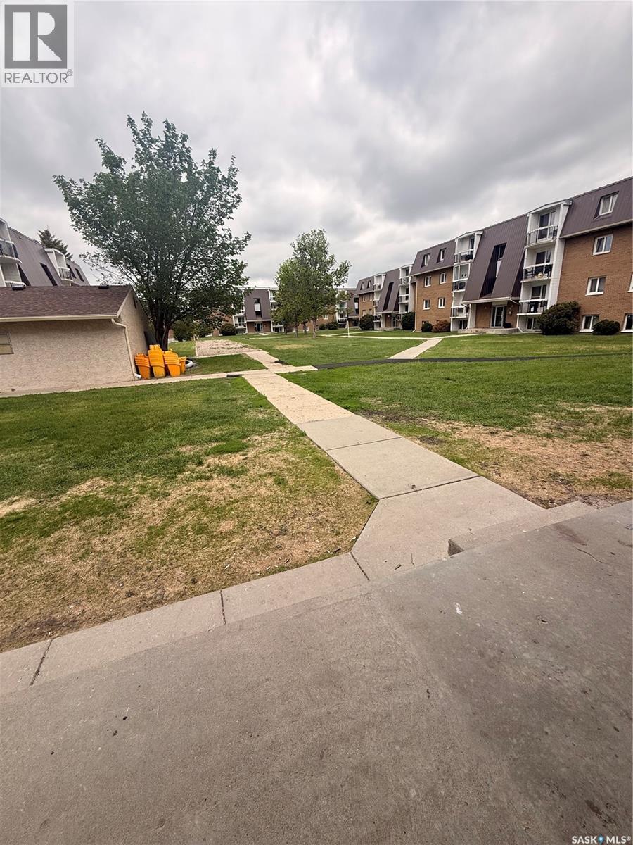 #24 47 Centennial STREET - Image 2