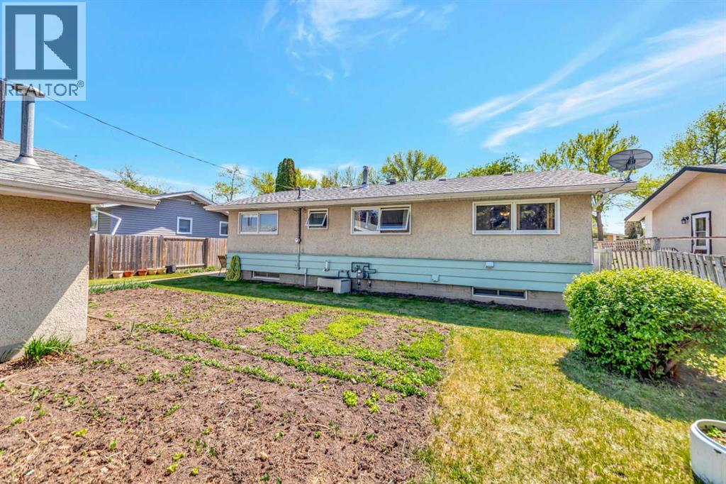 4704 37 Street - 34