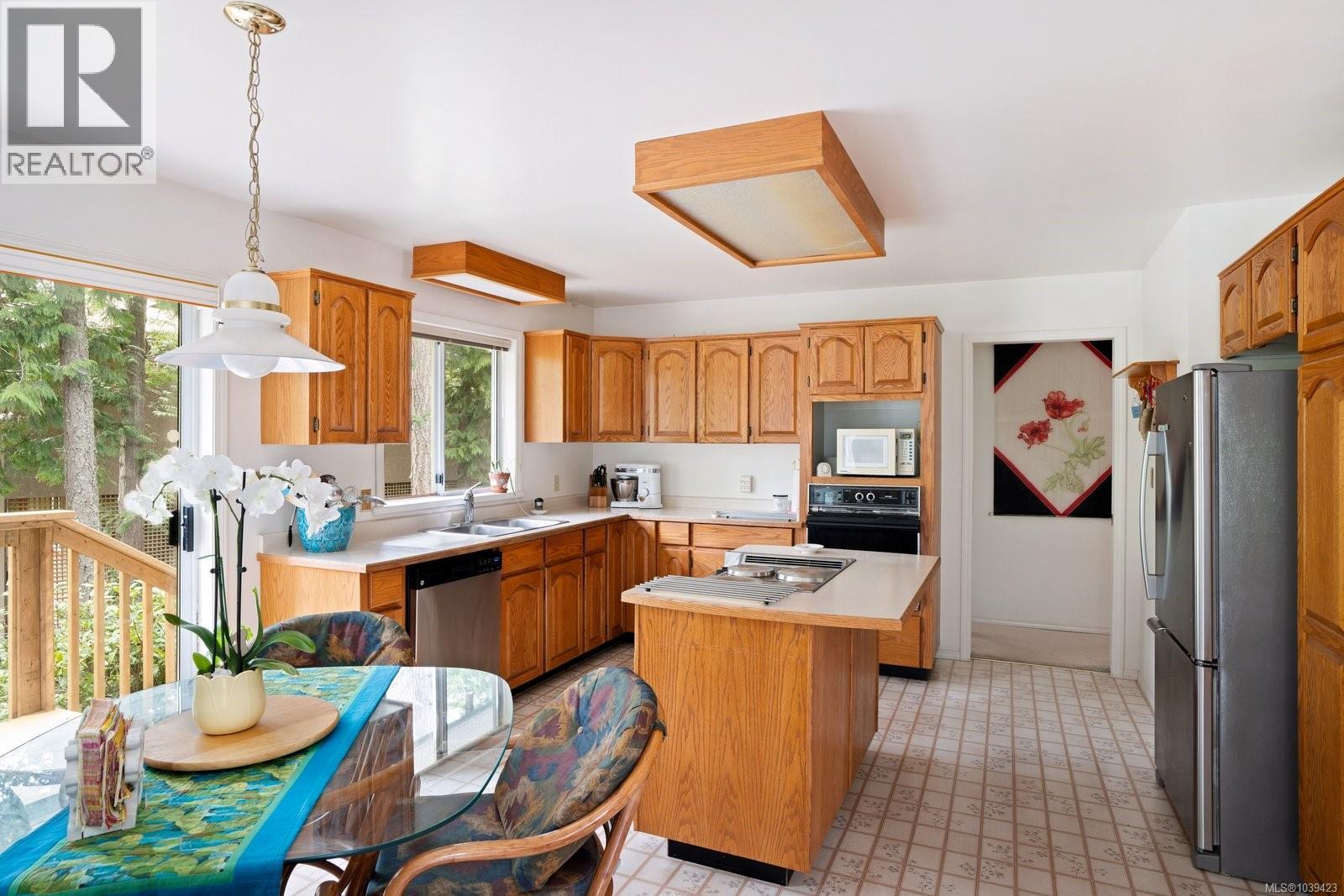  4617 Cliffwood Place, Saanich