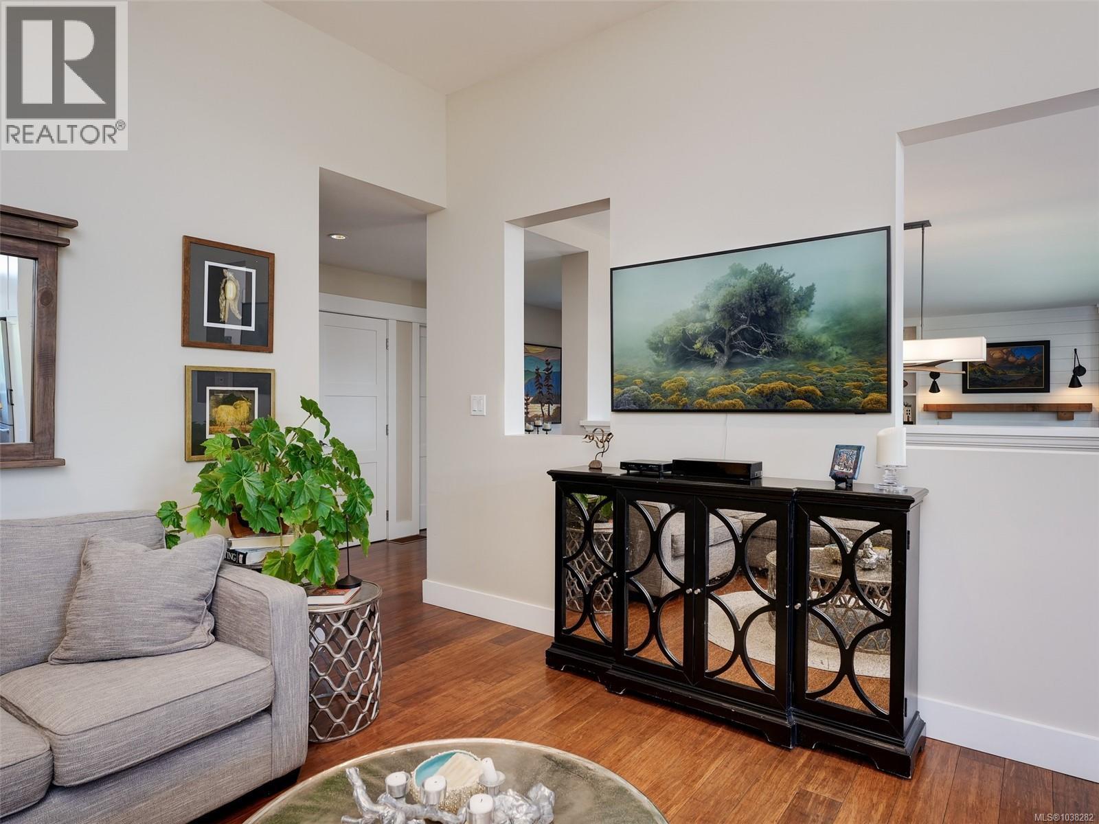  2491 Cadboro Heights Lane, Saanich