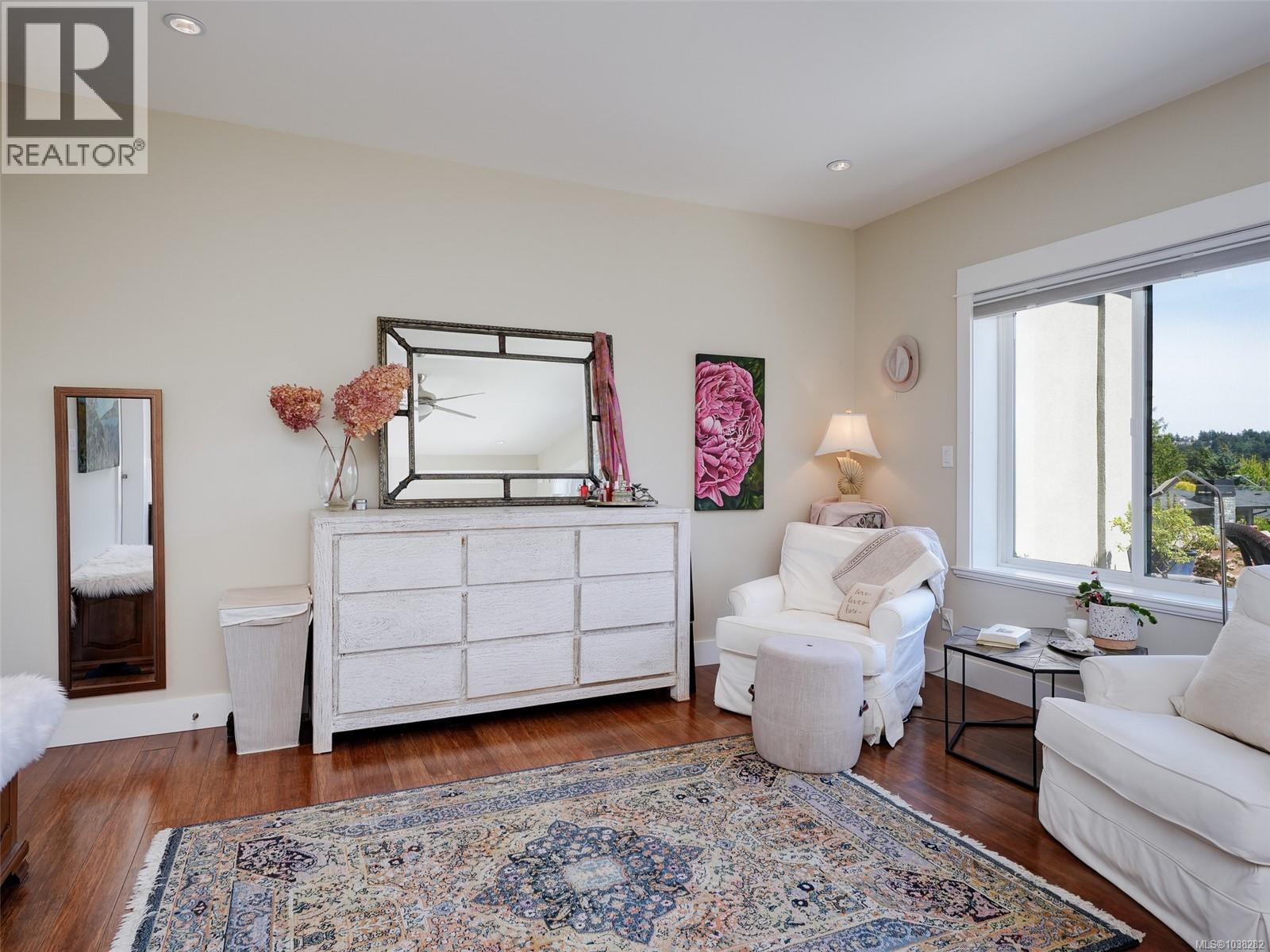 2491 Cadboro Heights Lane - 17