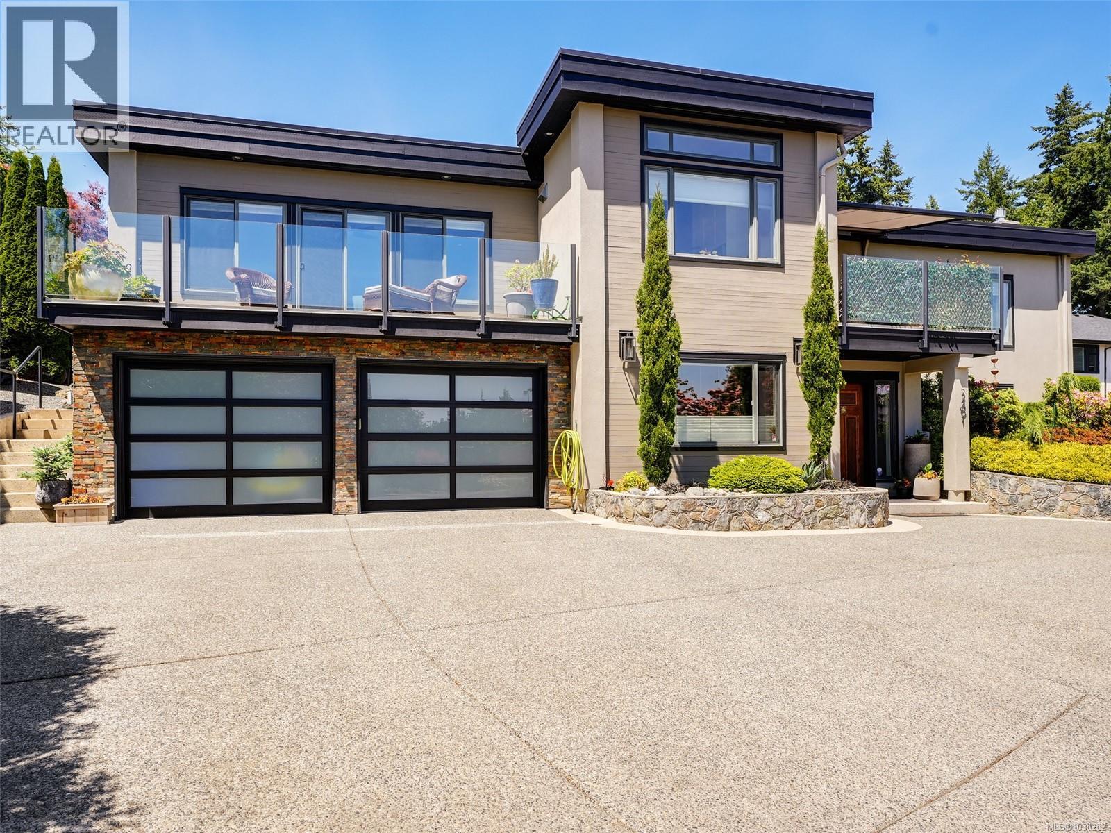 2491 Cadboro Heights Lane - 3