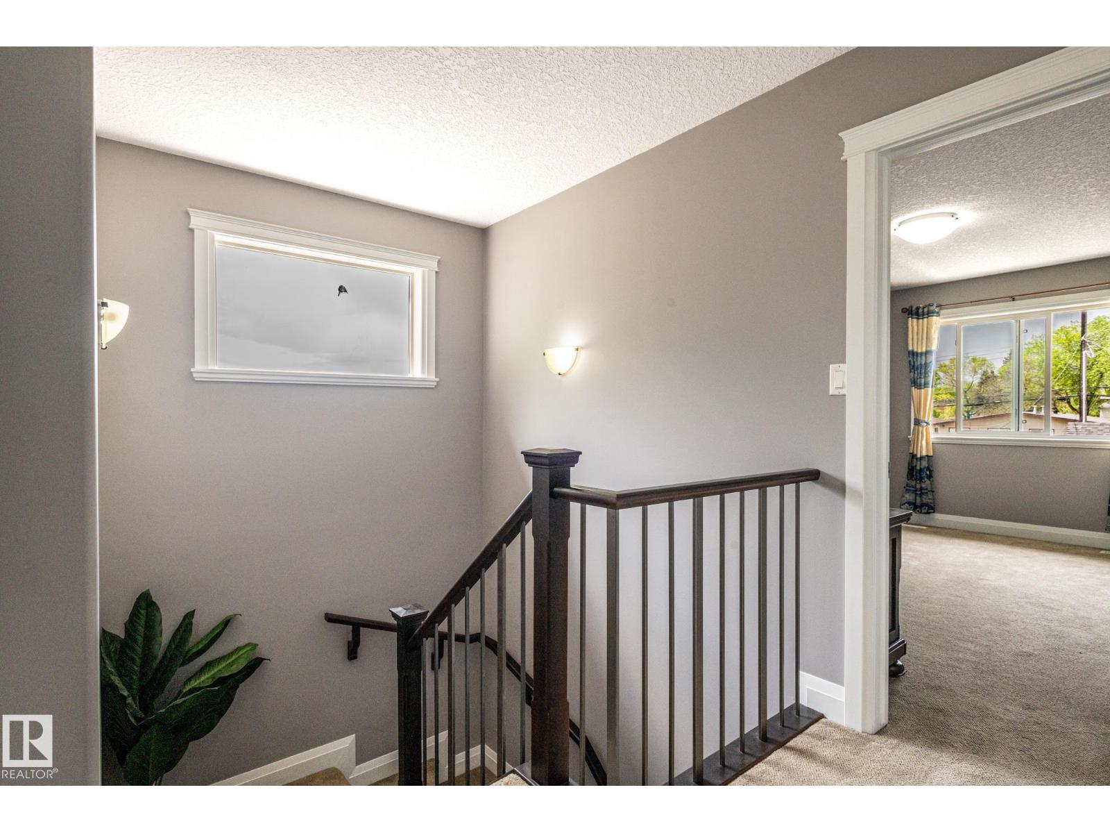 #1 12042 101 ST NW - 14