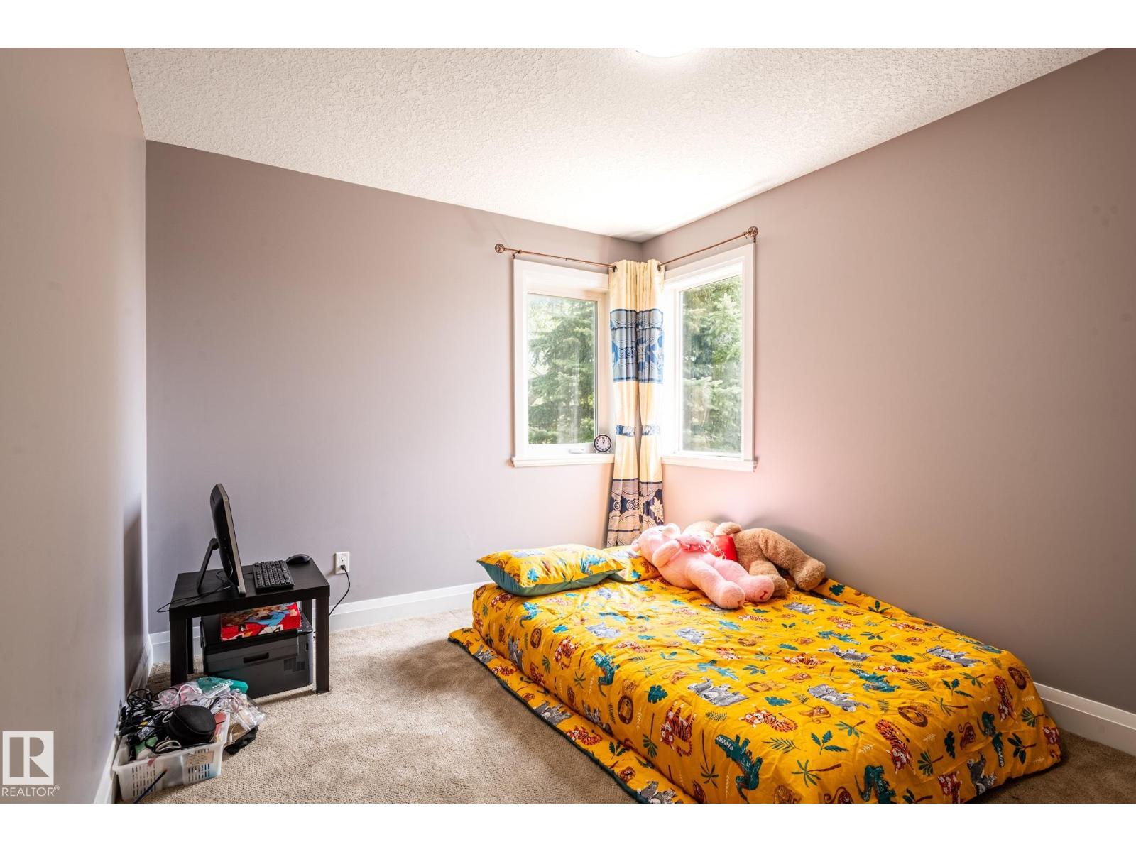#1 12042 101 ST NW - 17