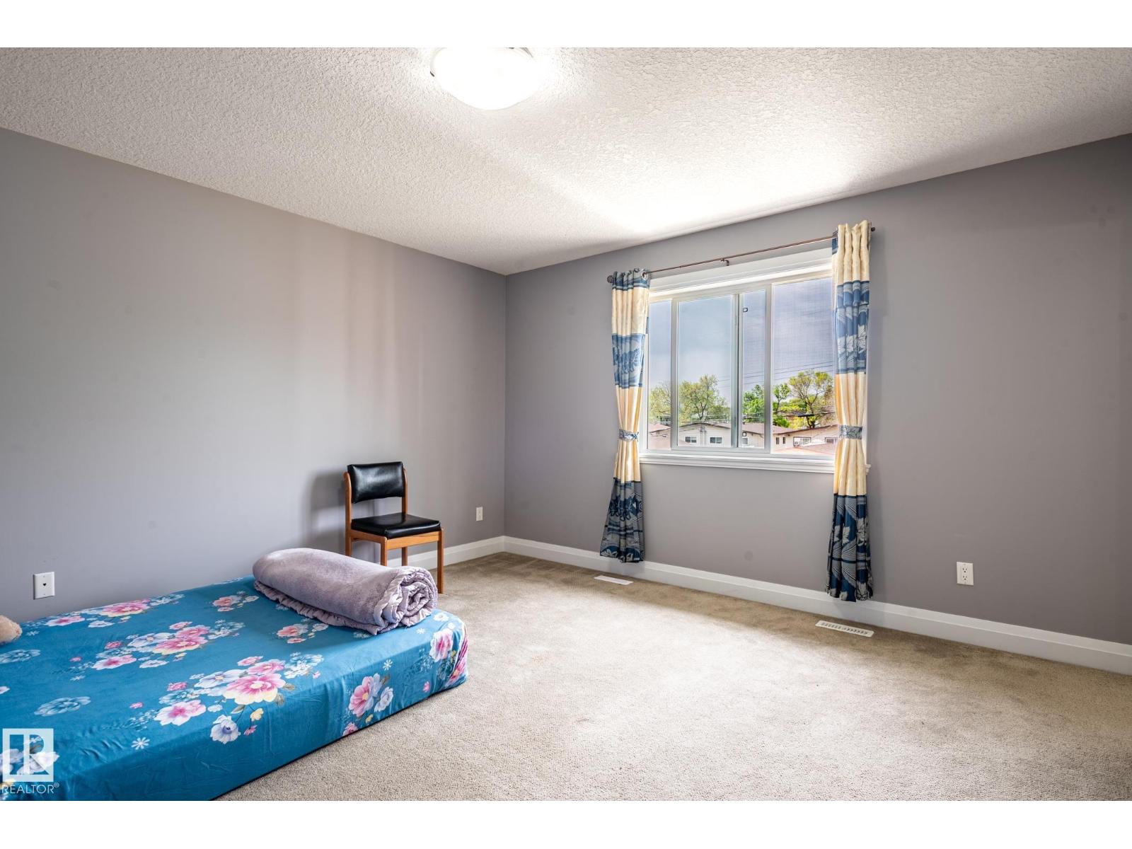 #1 12042 101 ST NW - 20