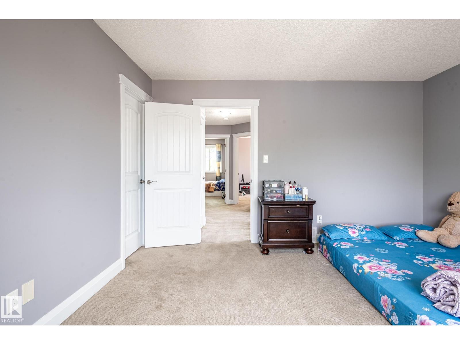 #1 12042 101 ST NW - 21