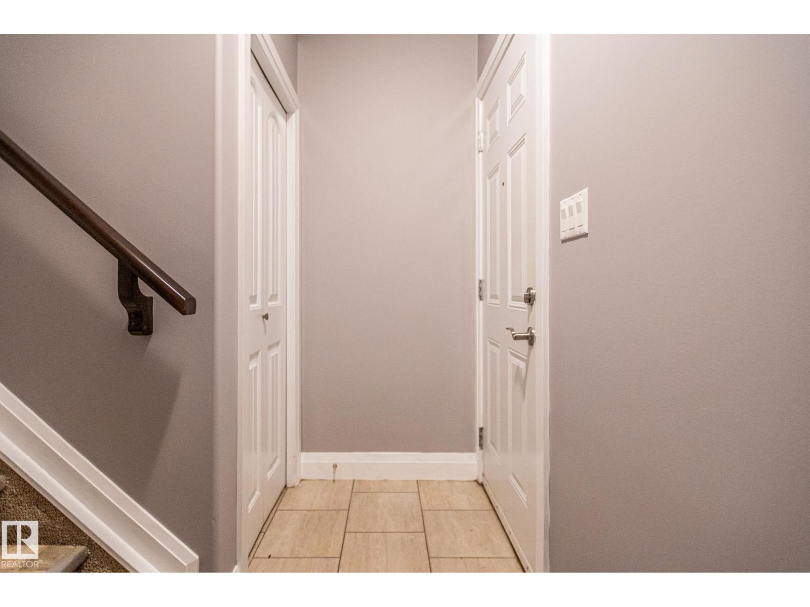 #1 12042 101 ST NW - 24