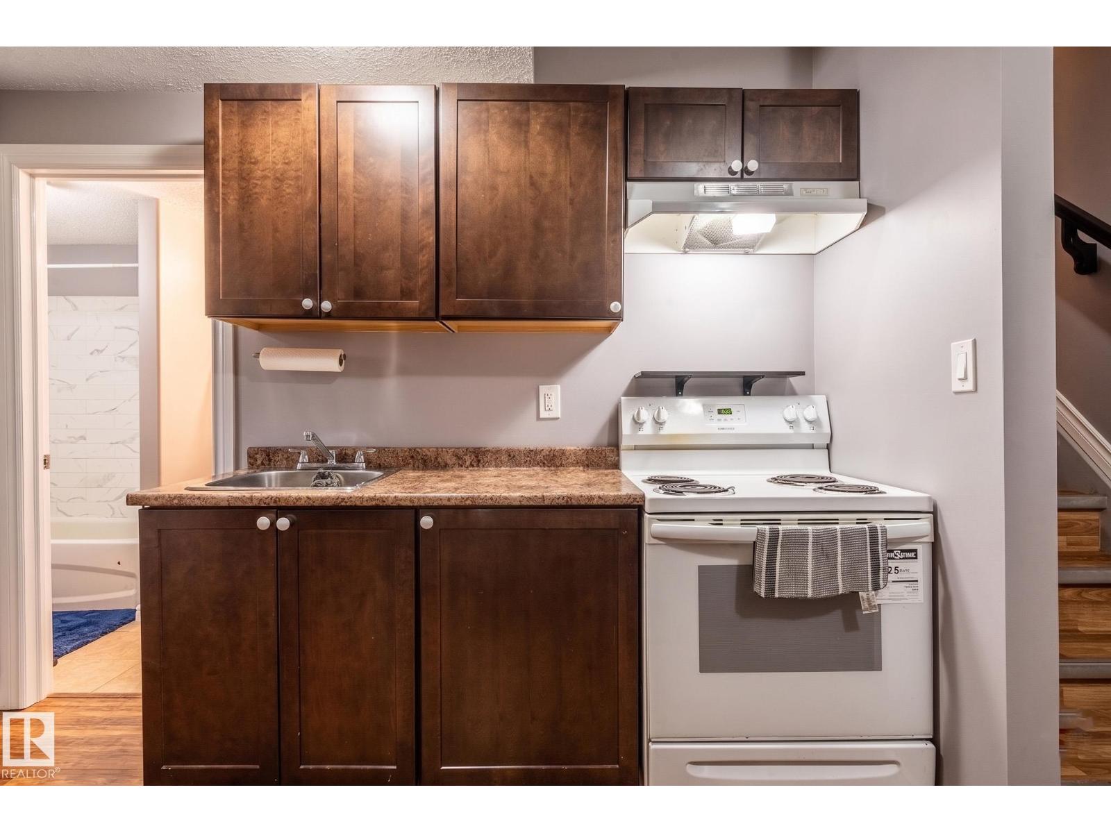 #1 12042 101 ST NW - 26