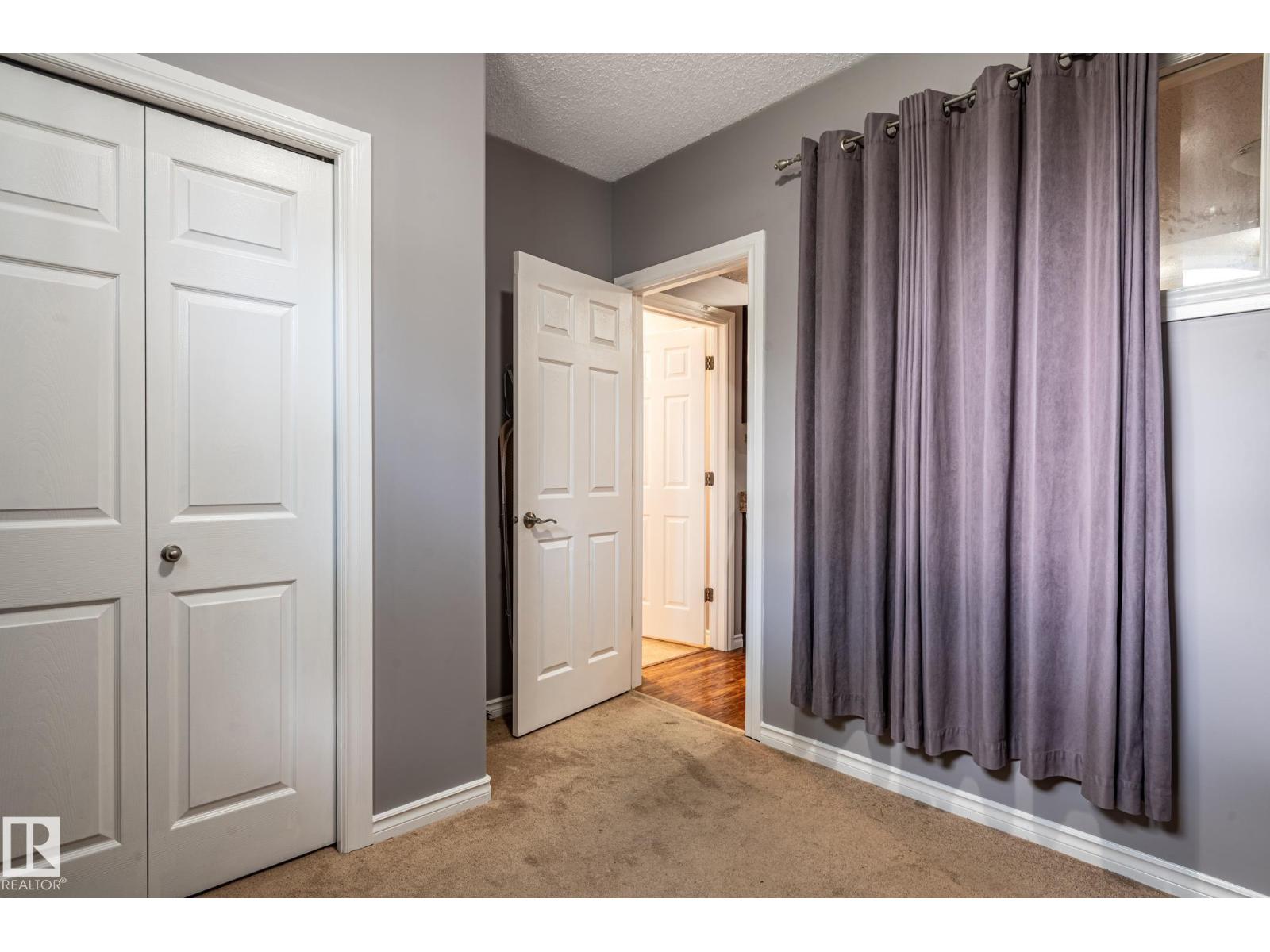 #1 12042 101 ST NW - 29