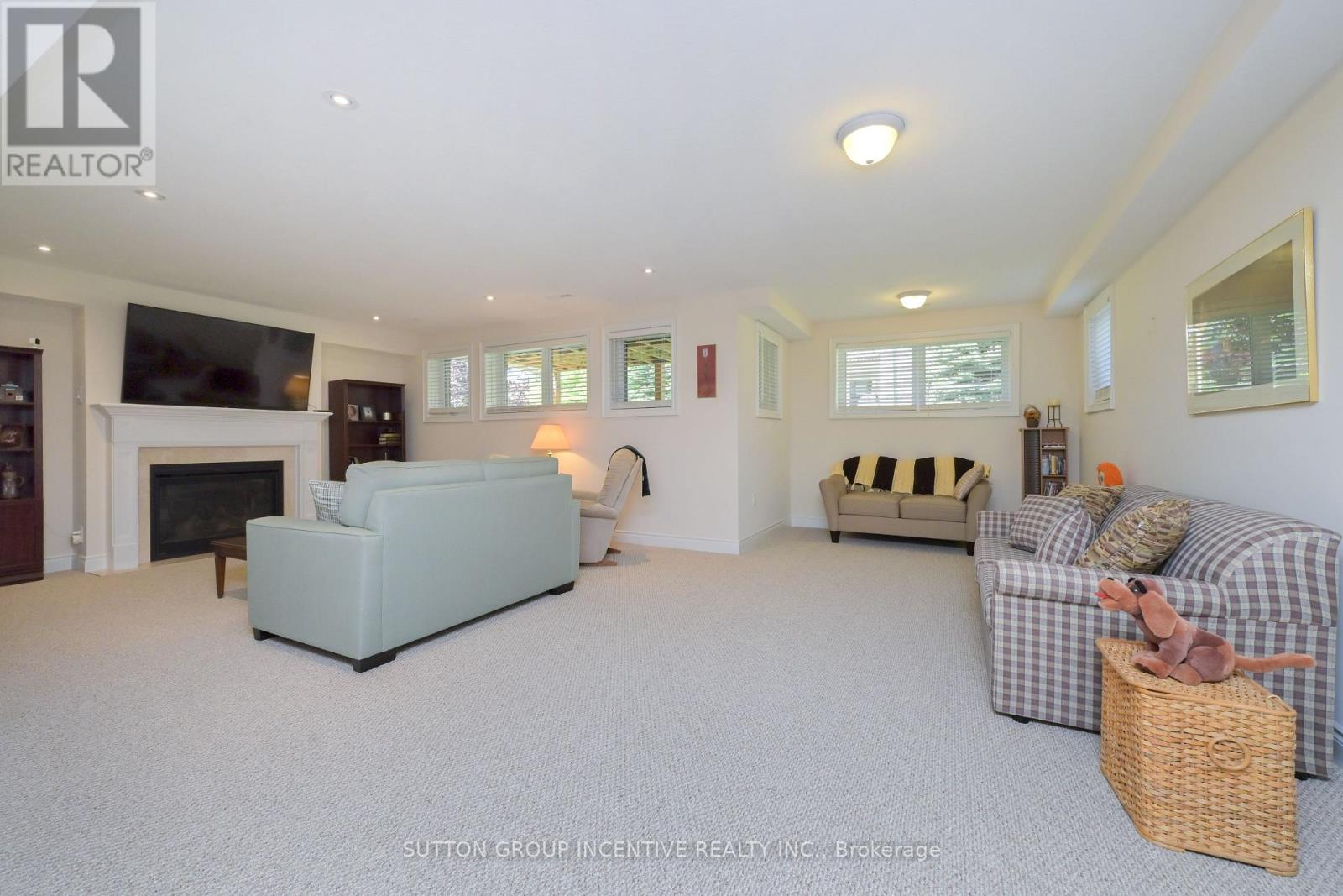 110 RIDGE WAY - 23