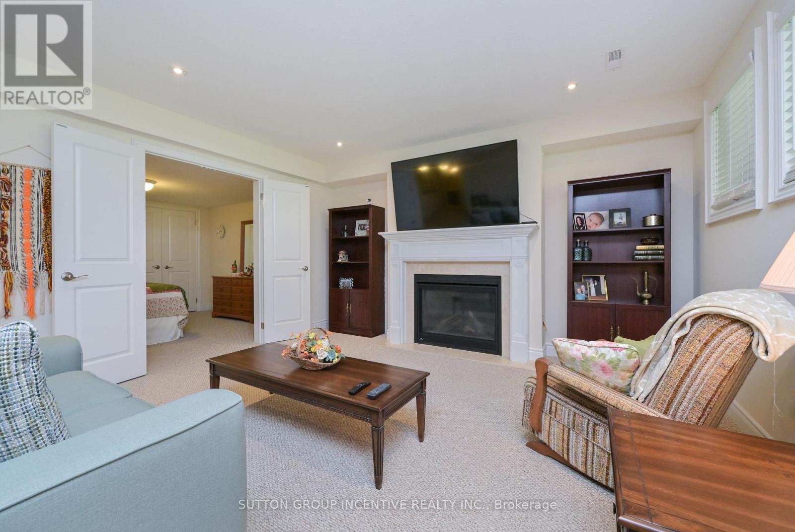 110 RIDGE WAY - 26