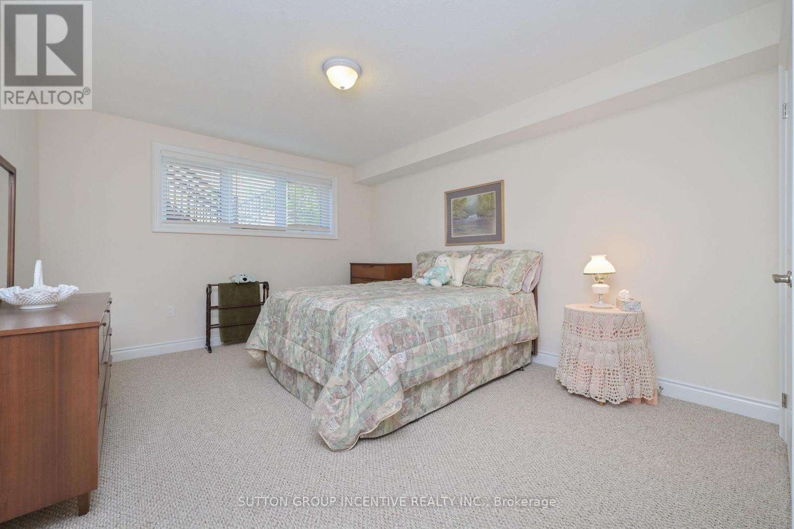 110 RIDGE WAY - 27