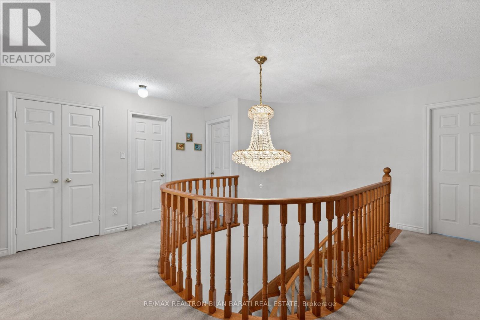 15 LISA CRESCENT - 28