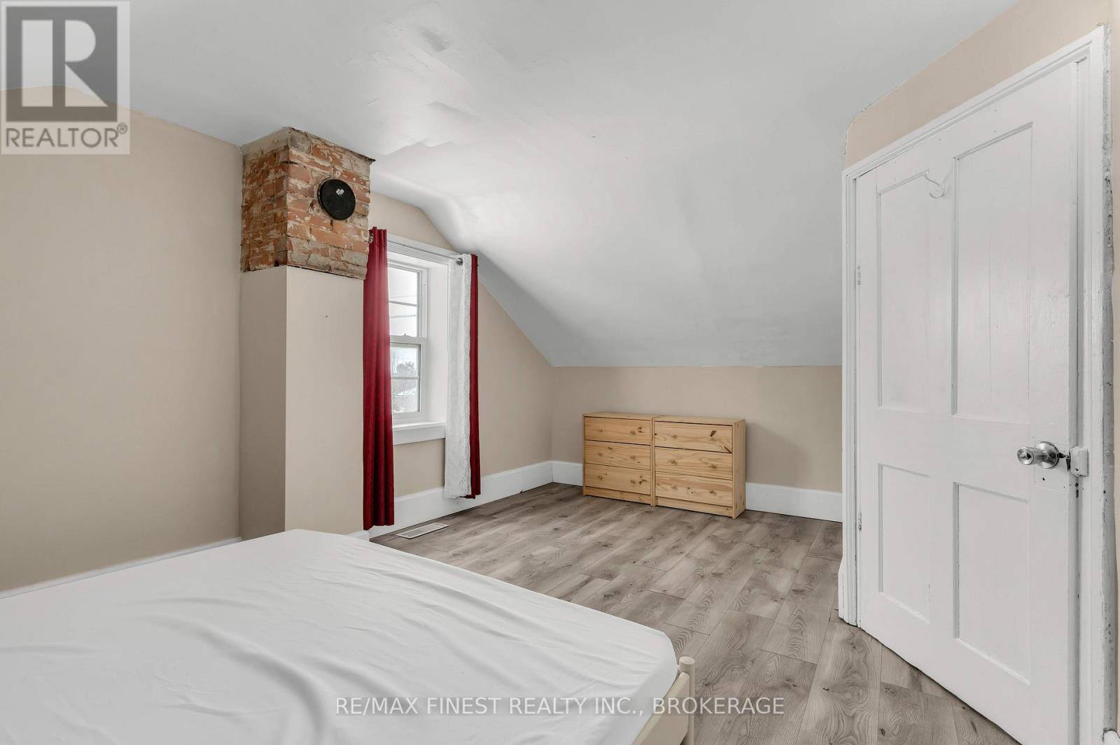 763 KING STREET W - 27
