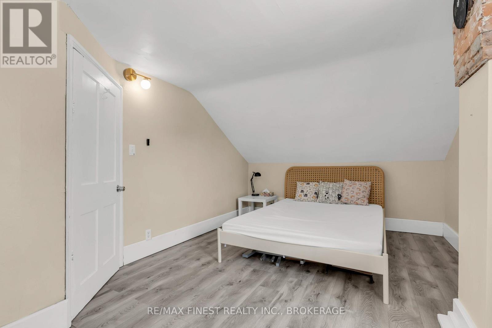 763 KING STREET W - 26