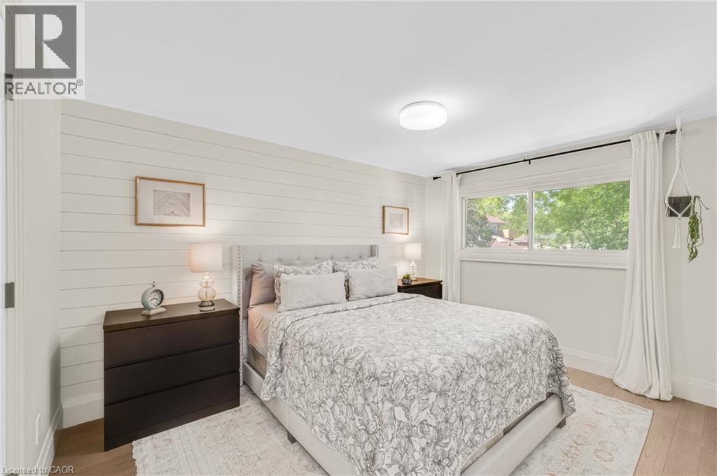 377 DUNCOMBE Drive - 16
