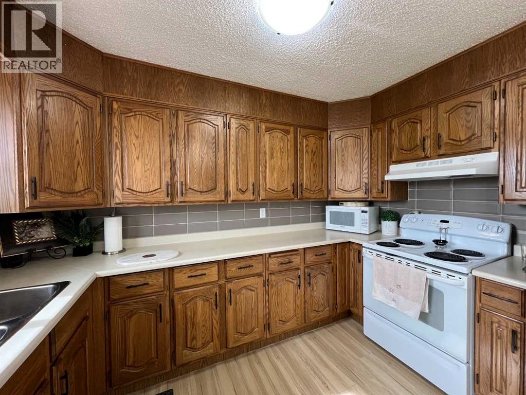 2231 20 Avenue SE — photo 8