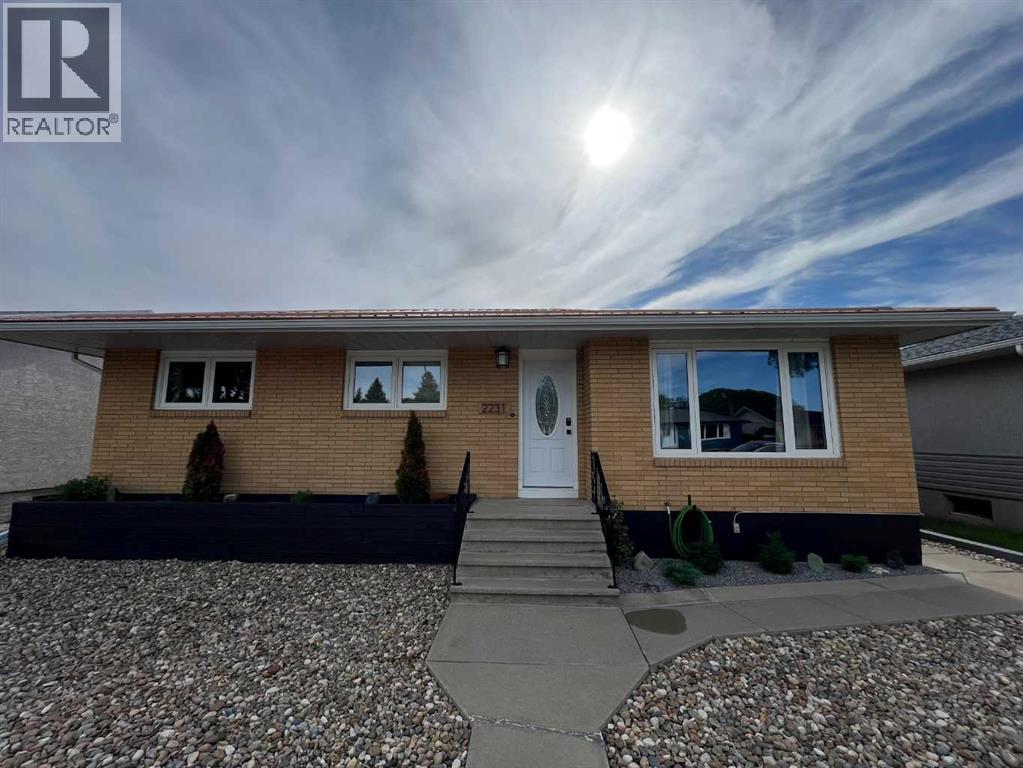 2231 20 Avenue SE - photo 2