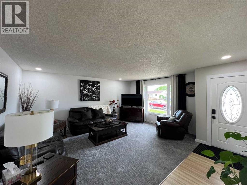 2231 20 Avenue SE - photo 5