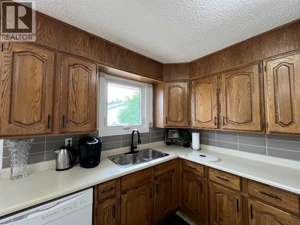 2231 20 Avenue SE — photo 7