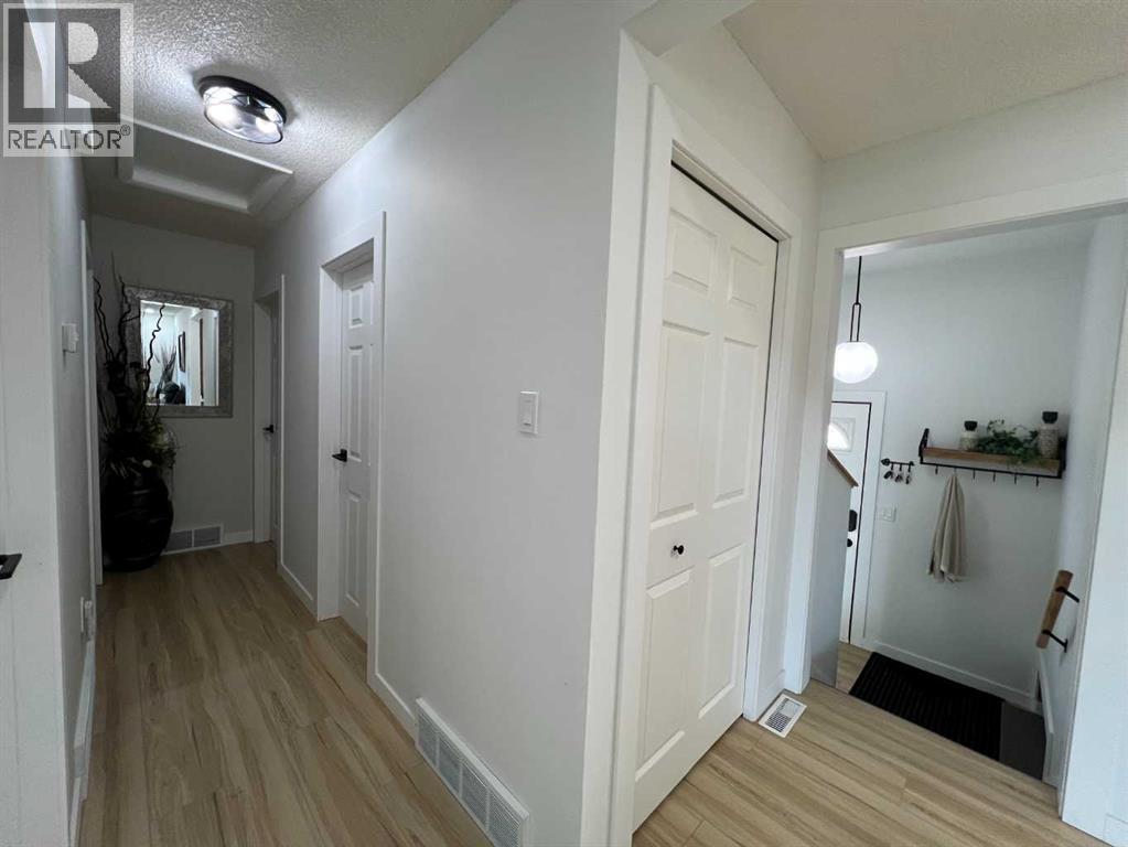2231 20 Avenue SE — photo 14