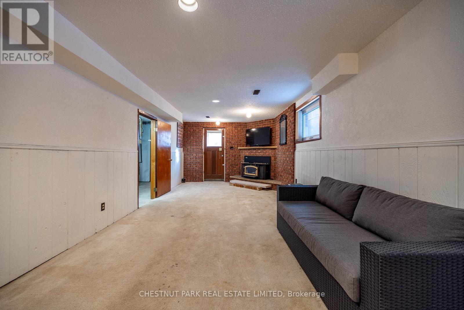 49 WOODVILLE AVENUE - 41