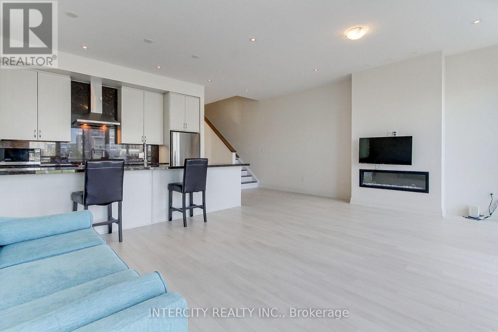 3545 RIVA AVENUE - 16