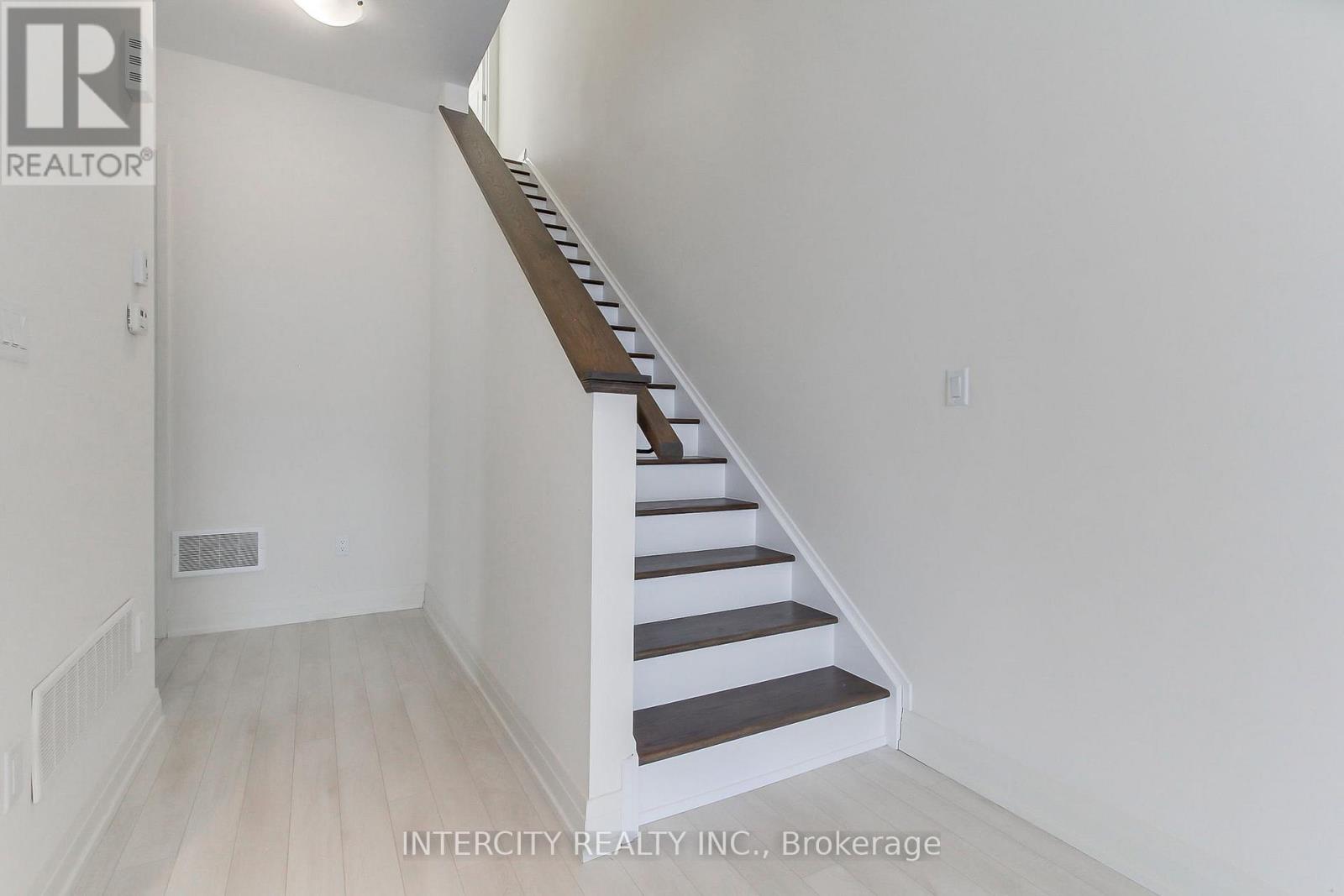 3545 RIVA AVENUE - 21
