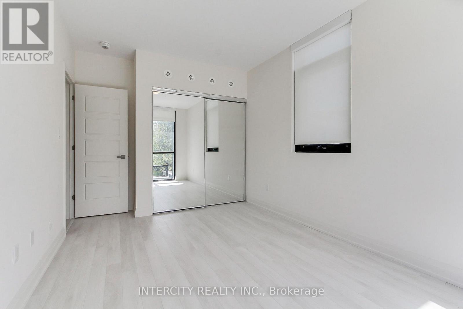 3545 RIVA AVENUE - 39
