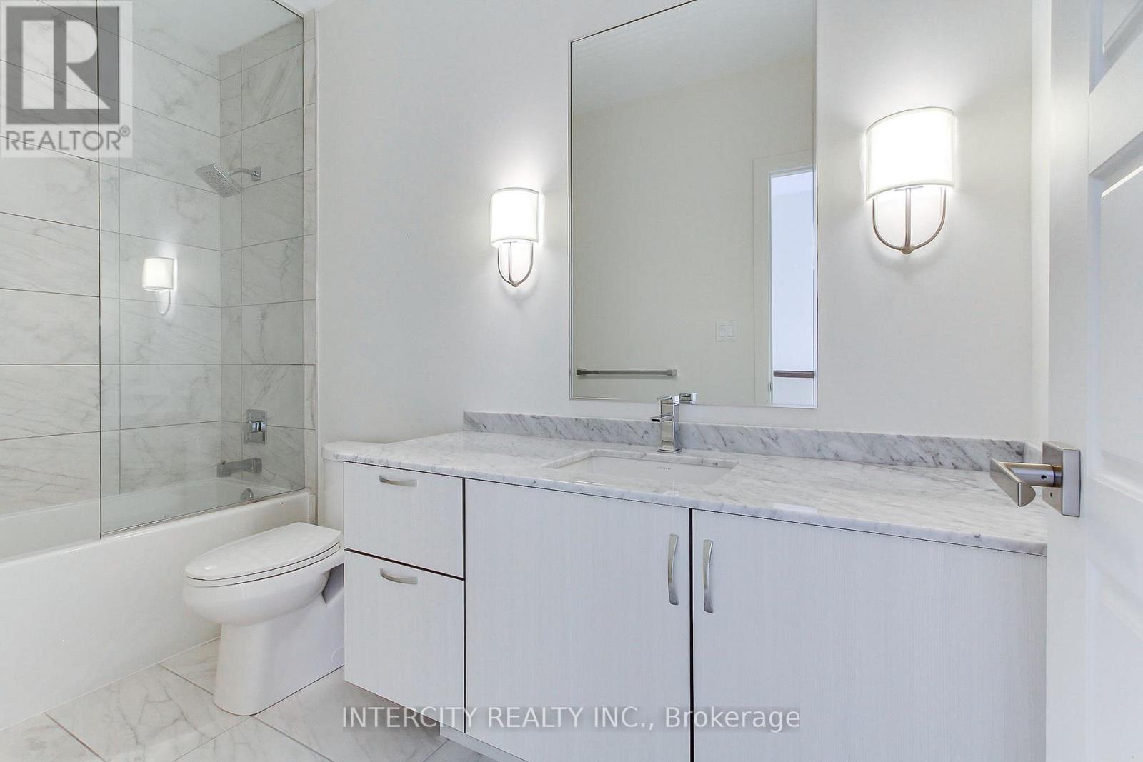 3545 RIVA AVENUE - 43