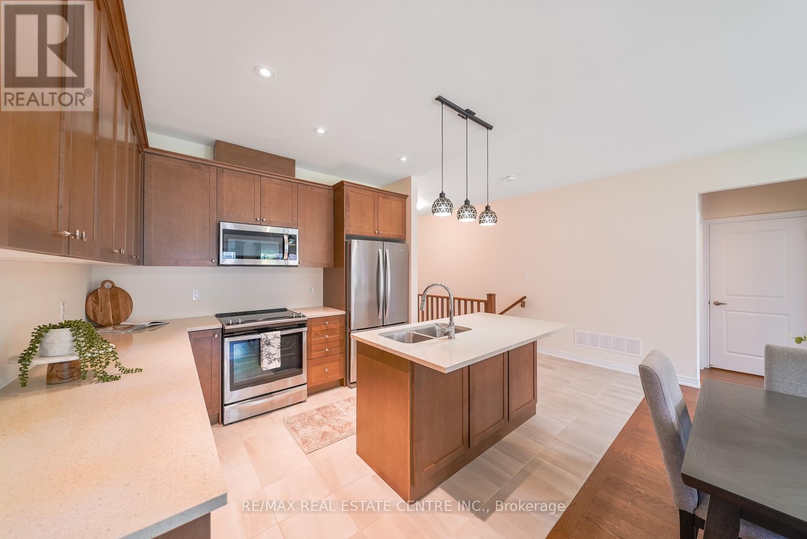 11 OVERLEA DRIVE - 10