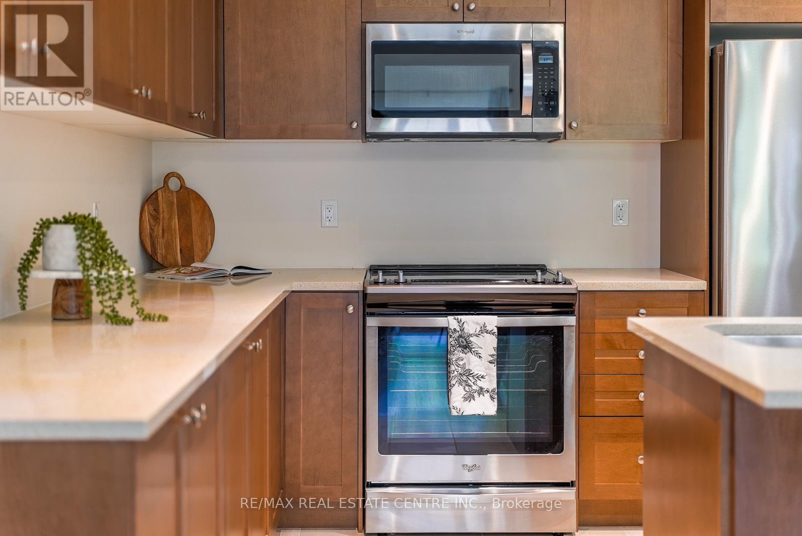 11 OVERLEA DRIVE - 21