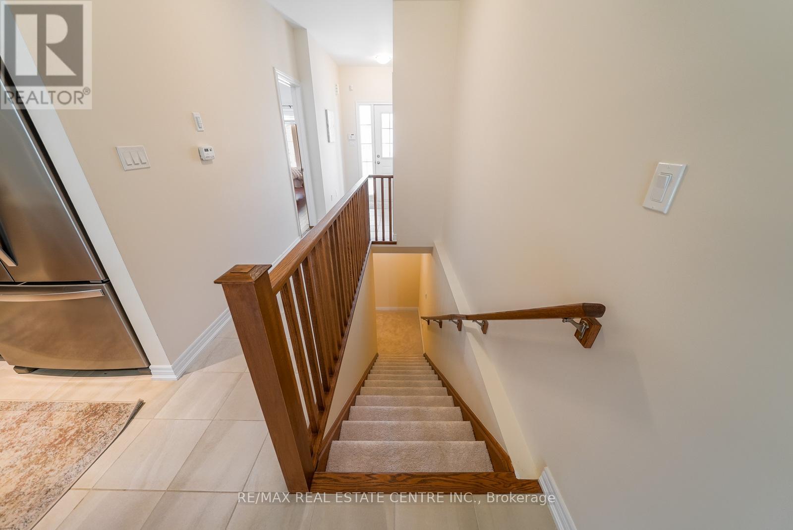 11 OVERLEA DRIVE - 34