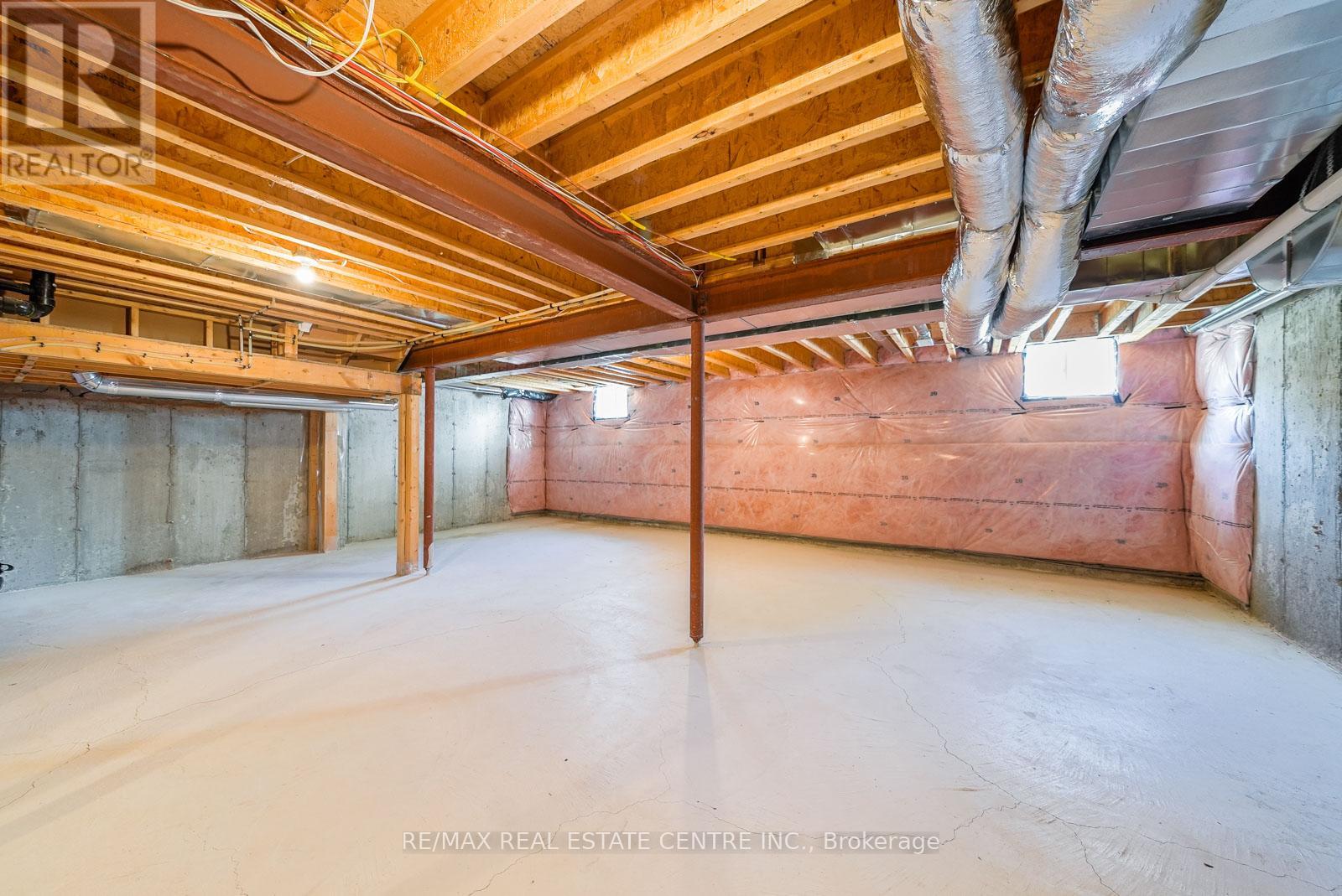 11 OVERLEA DRIVE - 36
