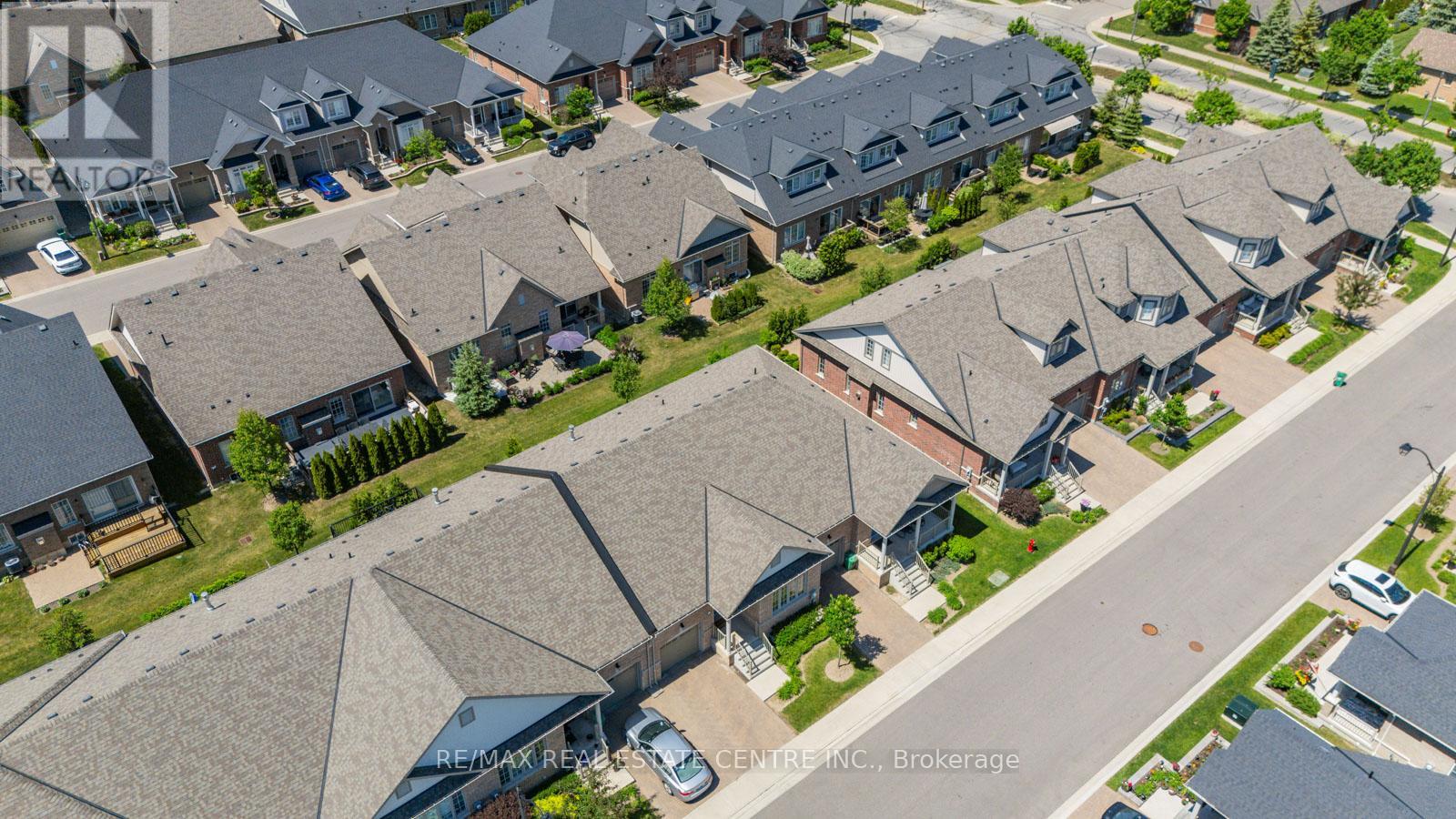 11 OVERLEA DRIVE - 44