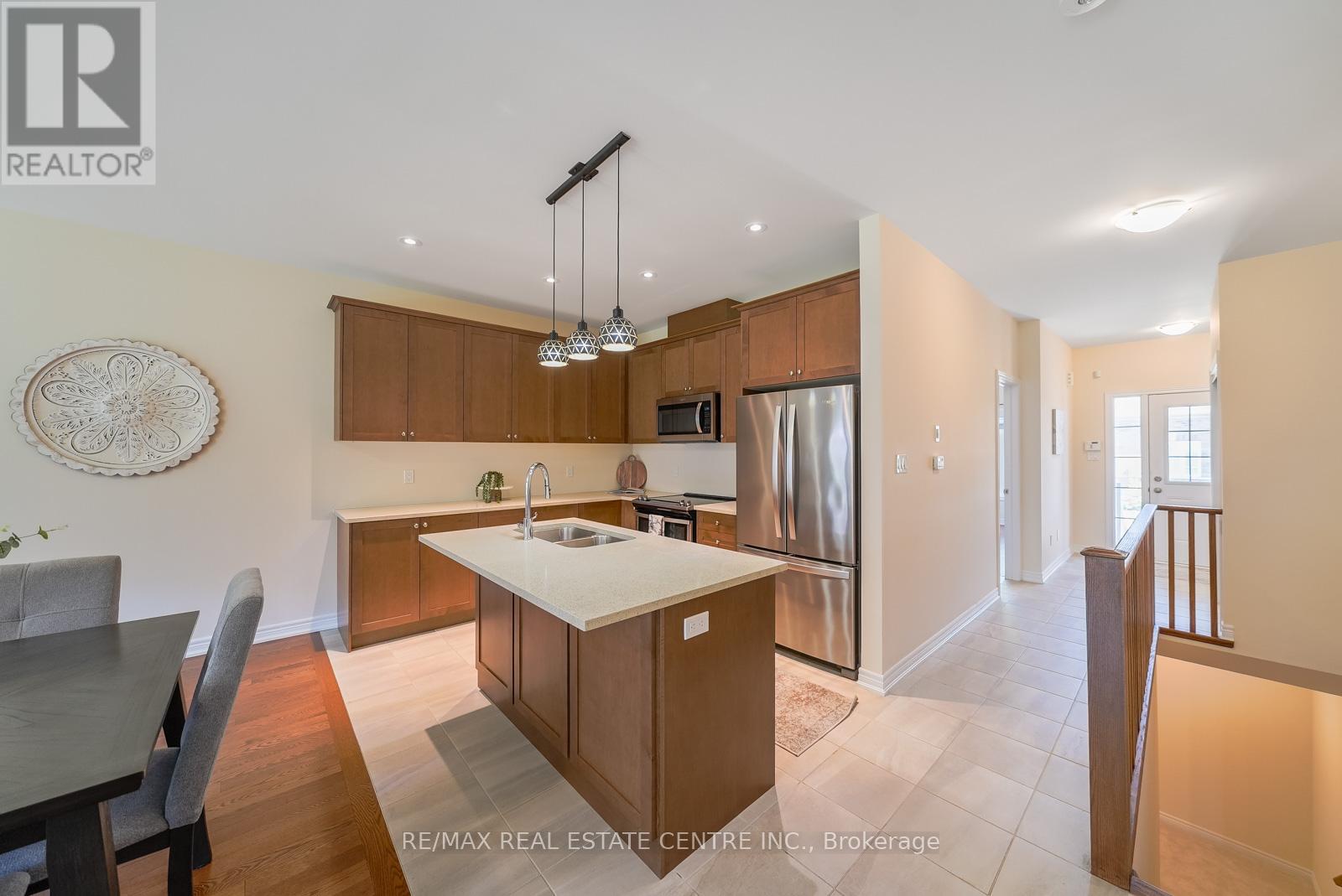 11 OVERLEA DRIVE - 7