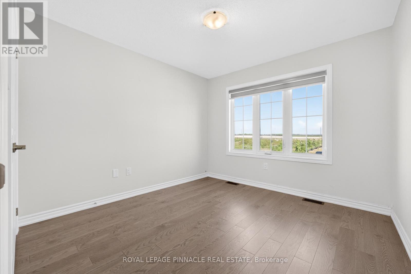 342 THIMBLEWEED COURT - 26