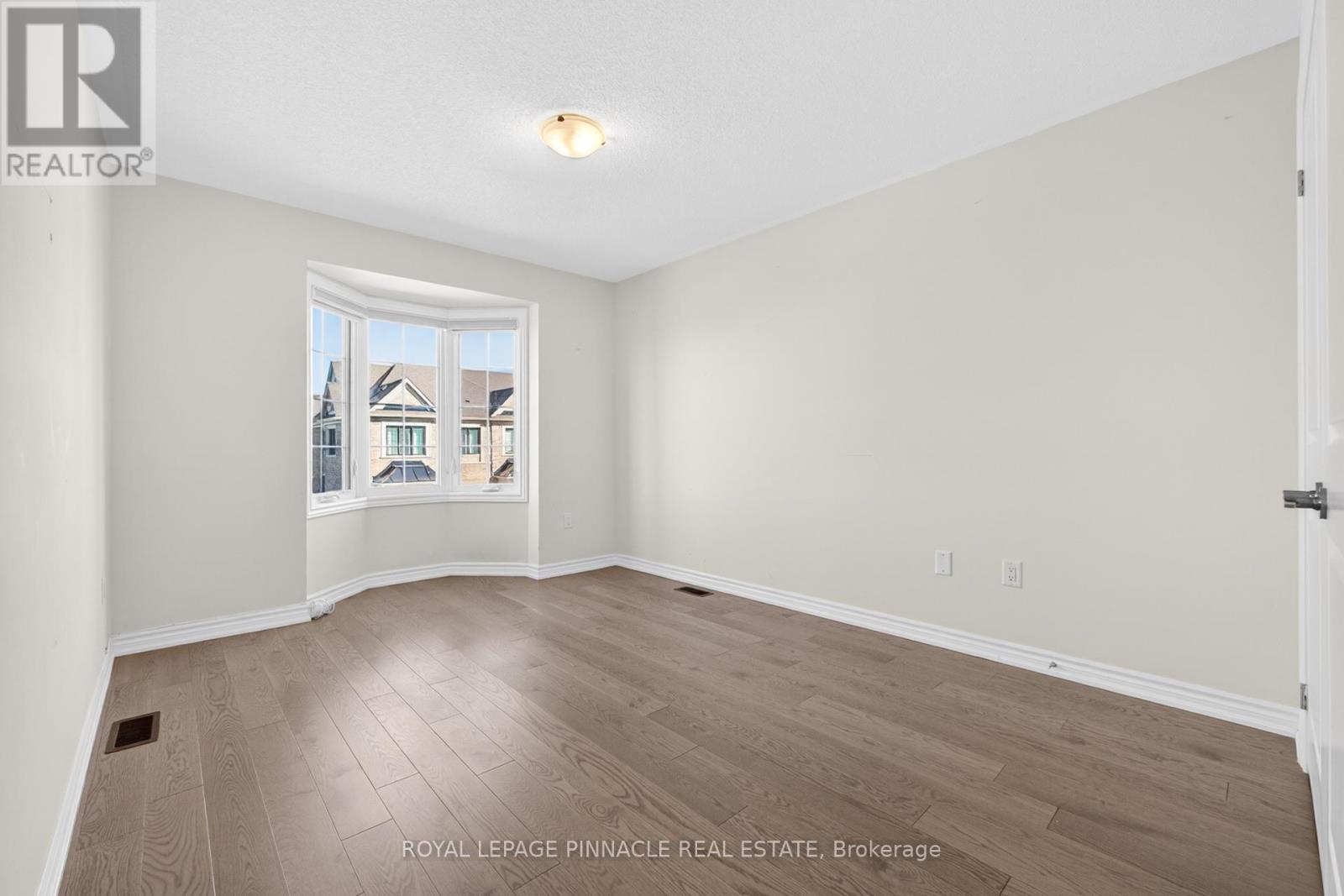 342 THIMBLEWEED COURT - 28