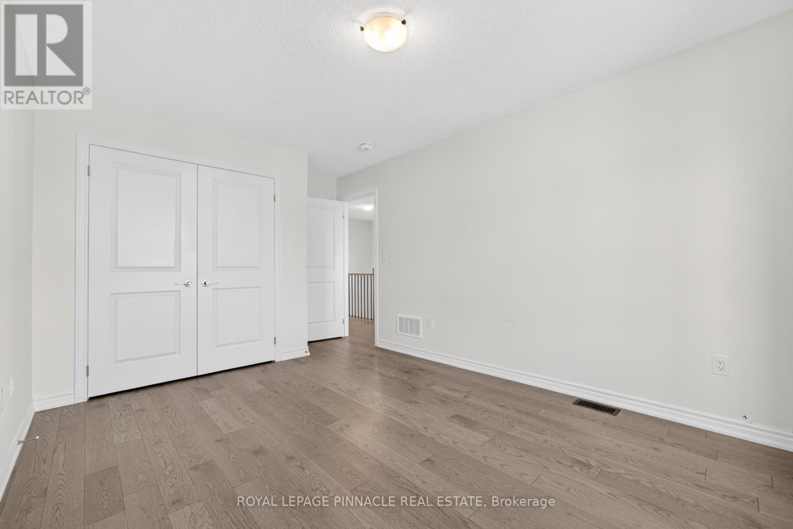 342 THIMBLEWEED COURT - 29
