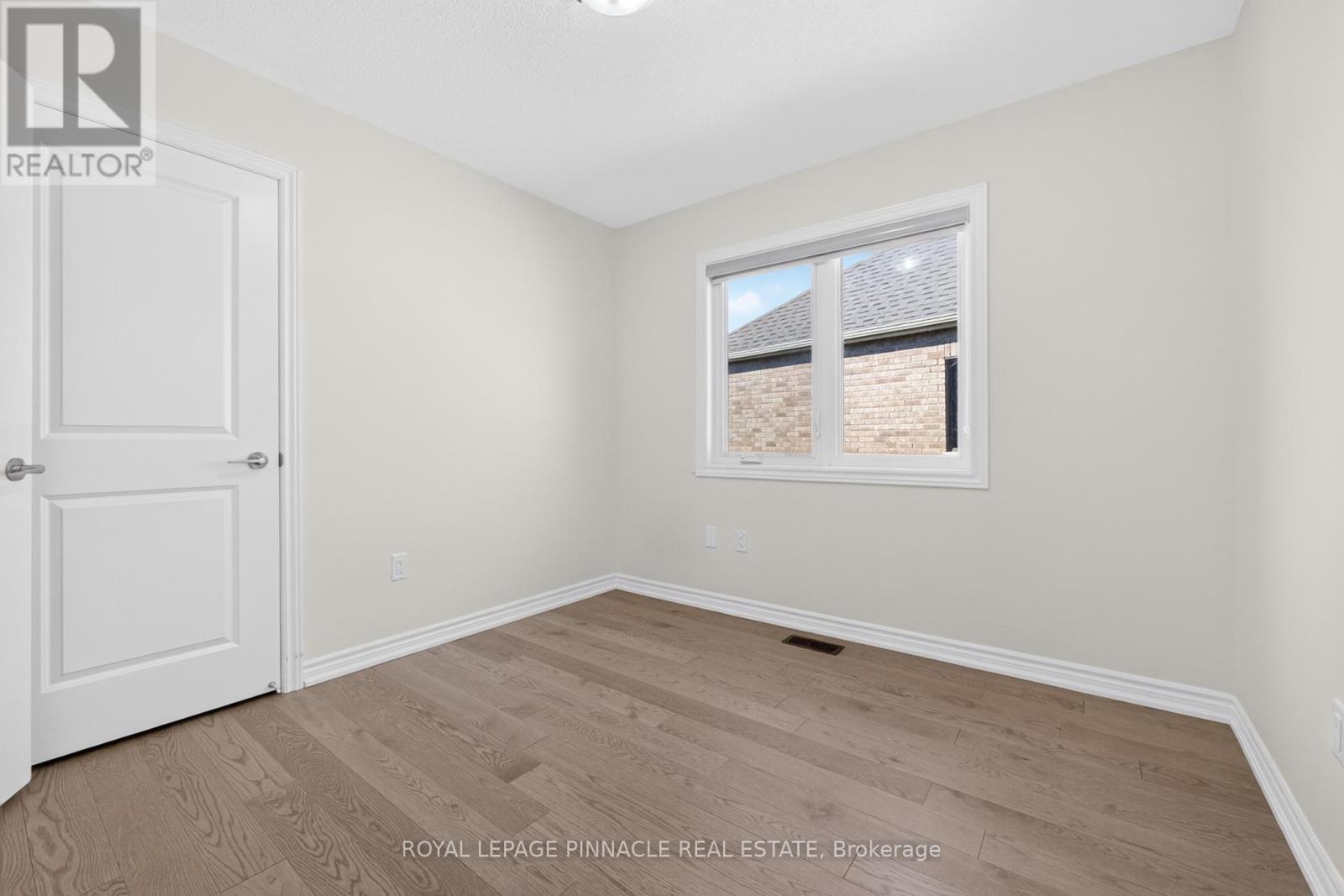 342 THIMBLEWEED COURT - 30