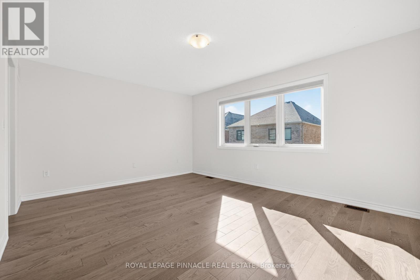 342 THIMBLEWEED COURT - 33