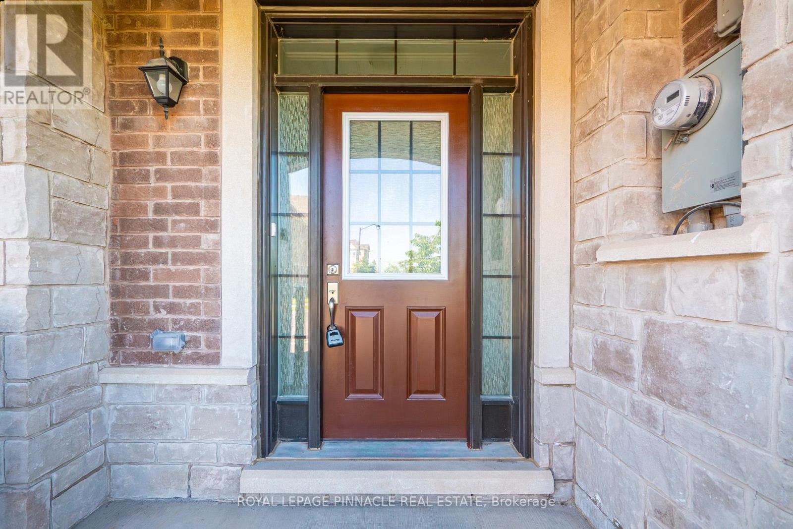 342 THIMBLEWEED COURT - 5