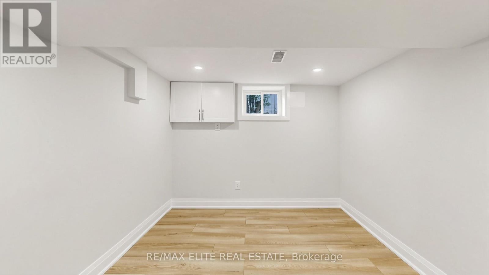 9 WOODFORD PARK ROAD - 20