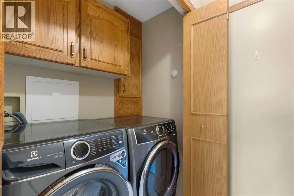 23 Millside Place SW - 23