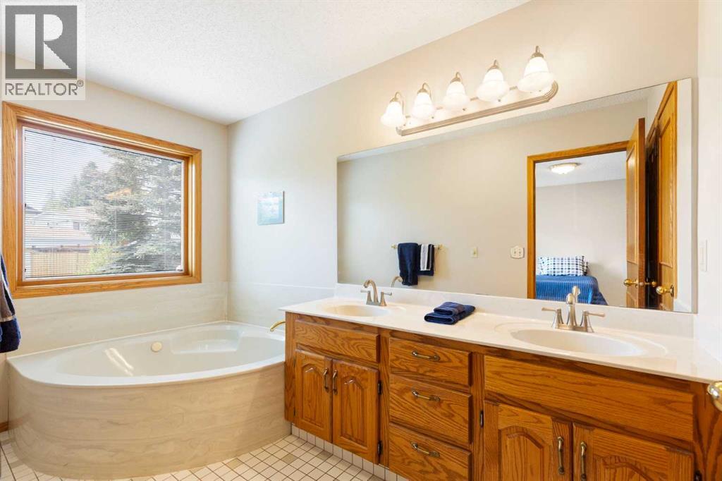 23 Millside Place SW - 25