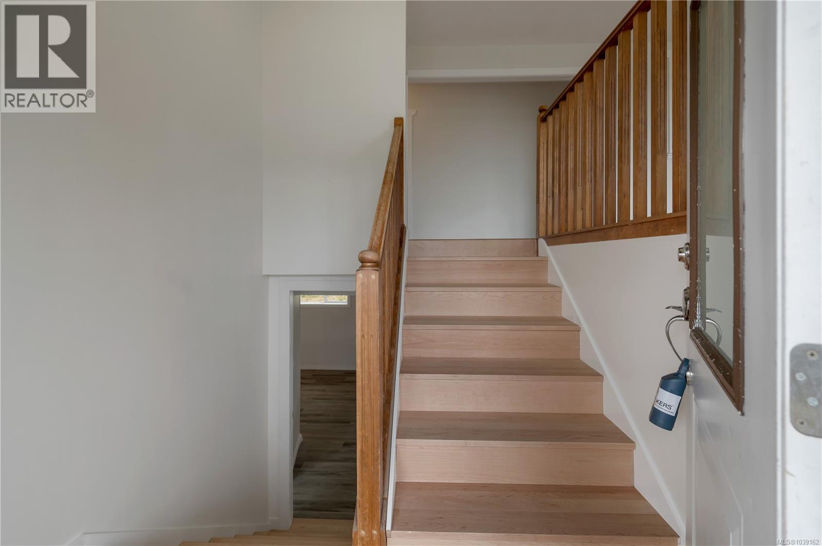 1048 Galerno Rd - 29