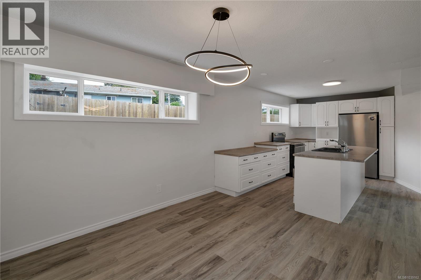 1048 Galerno Rd - 31