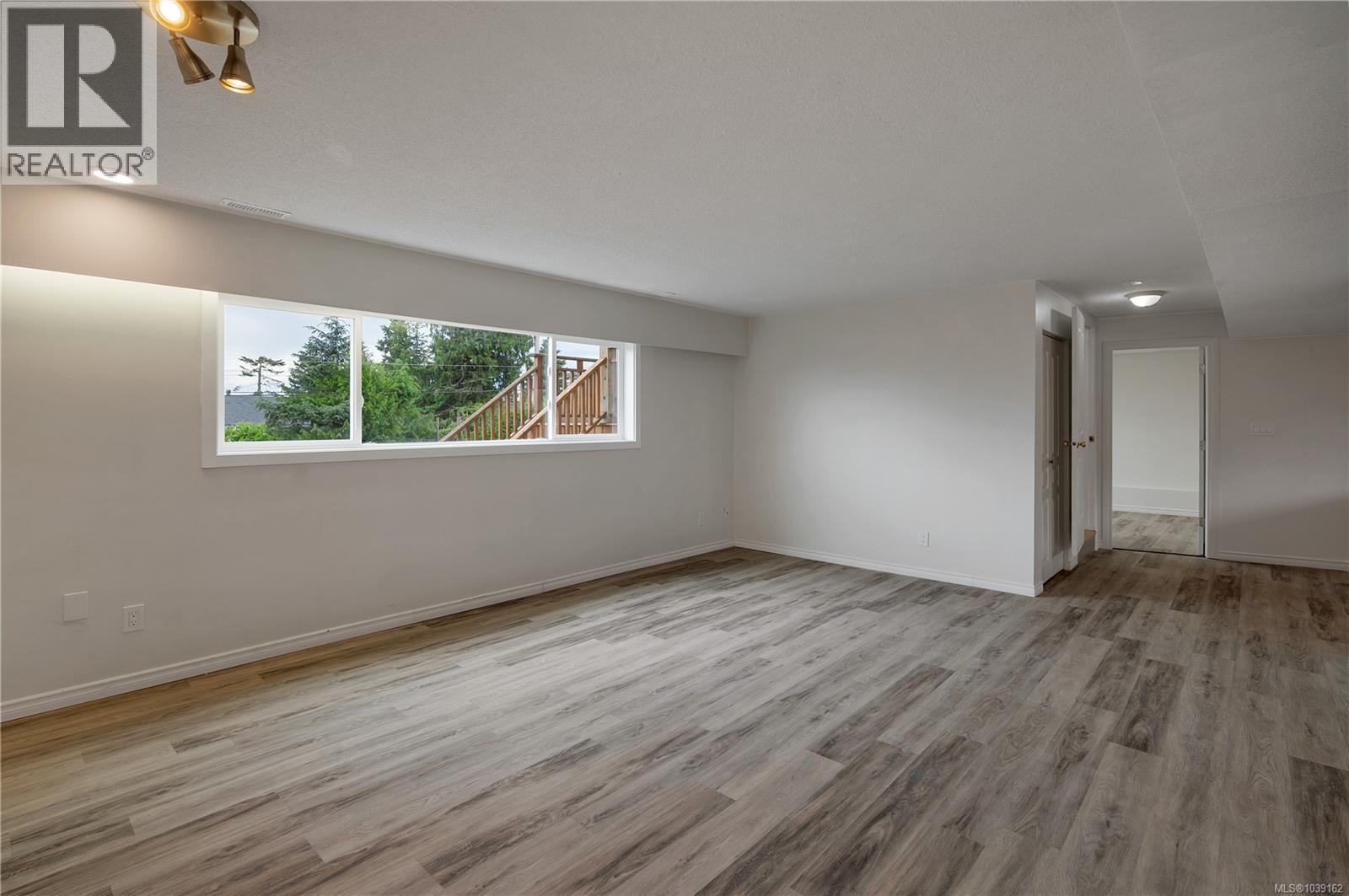 1048 Galerno Rd - 41